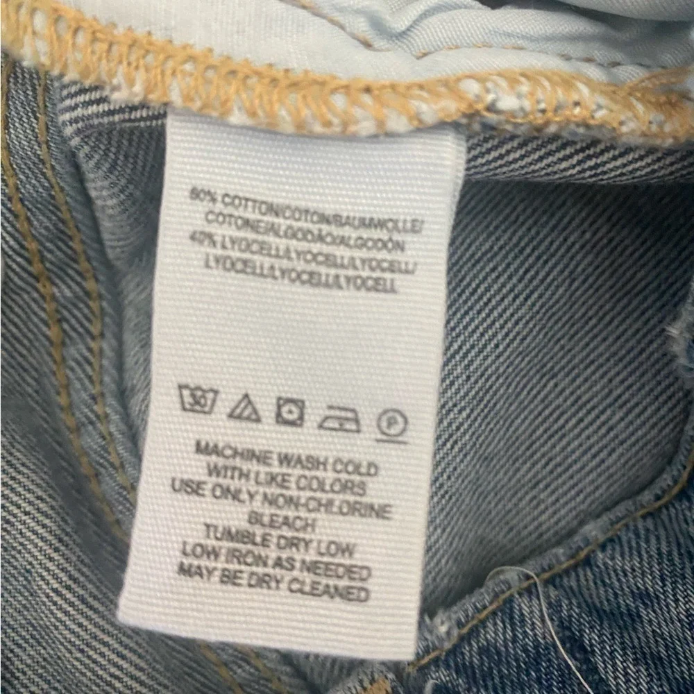 We The Free Jeans High Rise Distressed‎ Lita Cropped Jeans Size 27 Light Wash